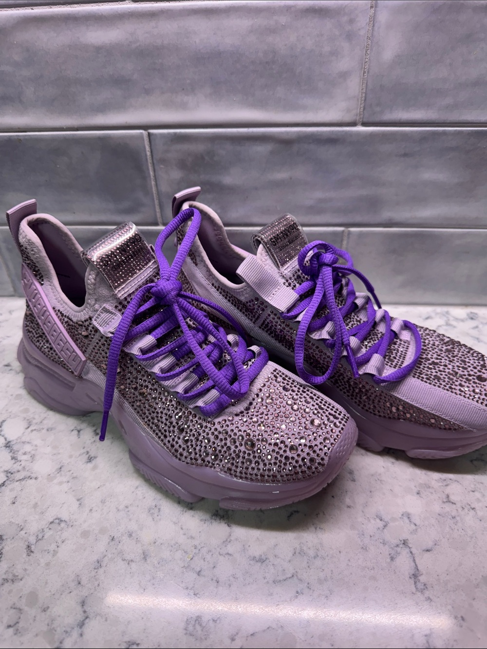Steve Madden SM NY 90 Women’s  Lavender Rhinestone  Sneakers Size 8.5